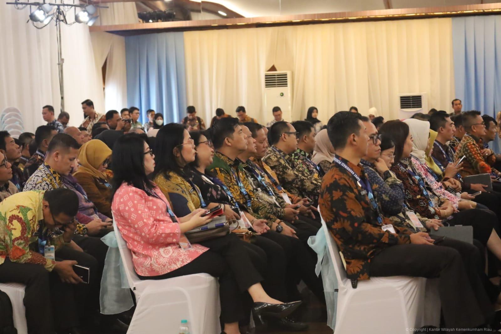 84f616b6 050f 4f00 af2f 1fccf7fc81ca