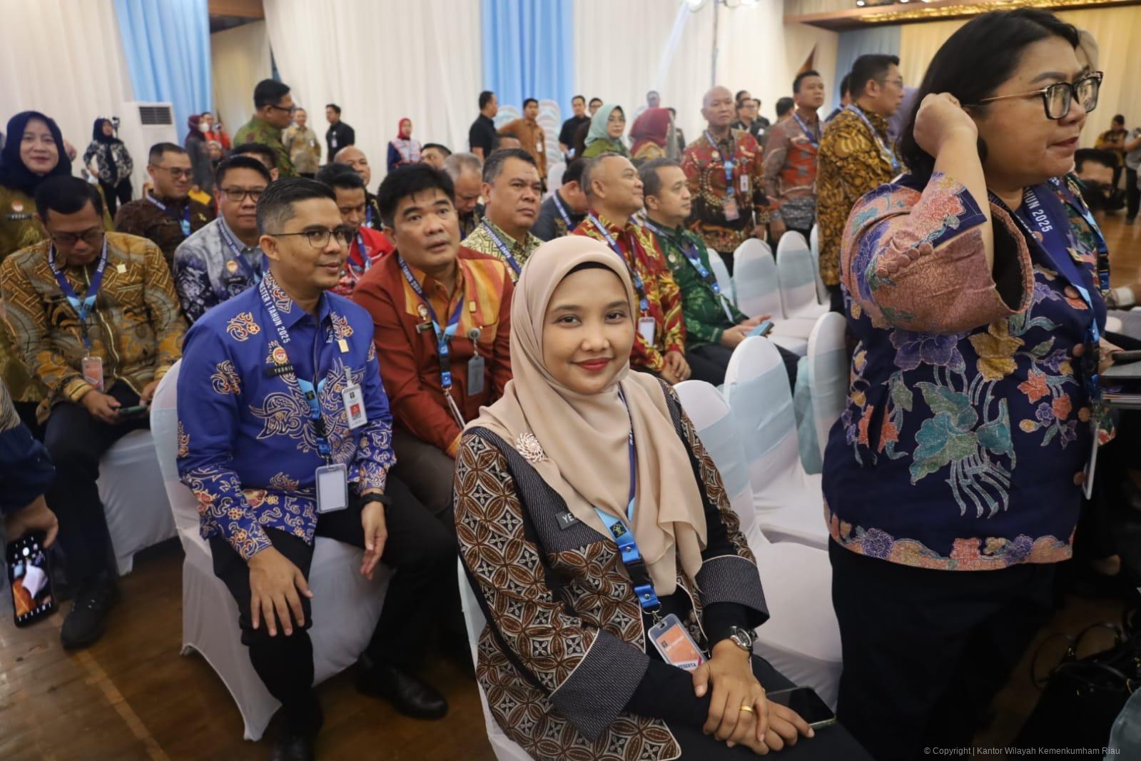 bf410695 b605 4cb7 9f78 4c3d9bf70b12