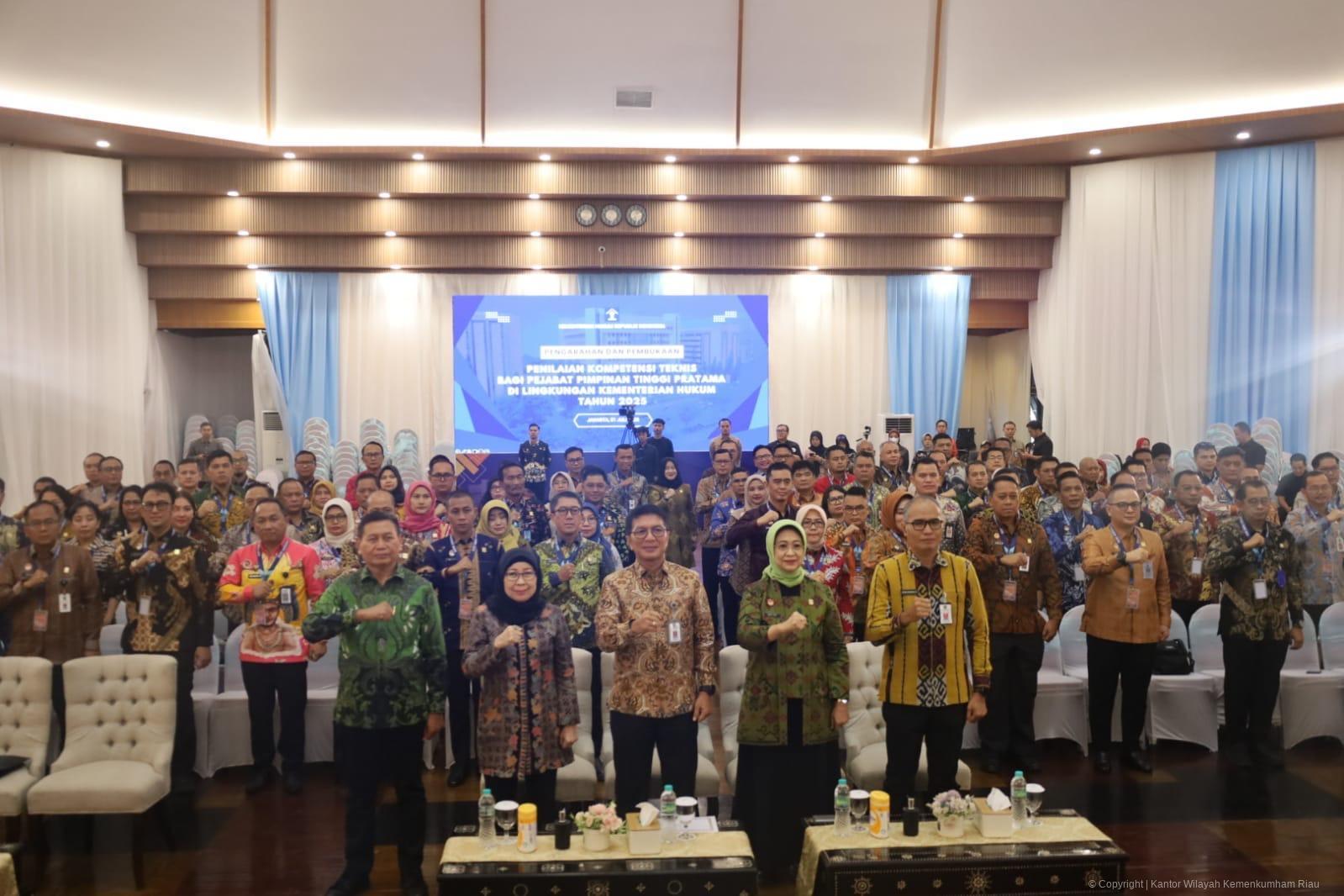 c9edf023 8771 43d7 991d 2909a864574f